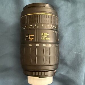 Versatile Black 70-300mm Zoom Lens